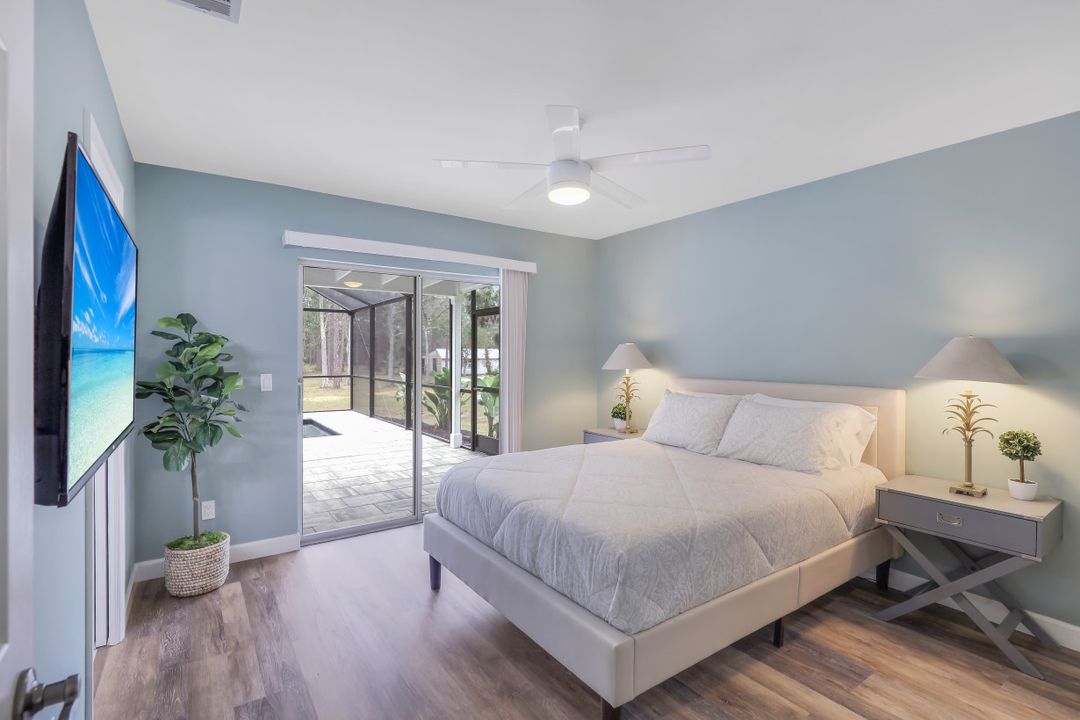 1960 16th St NE, Naples, FL 34120