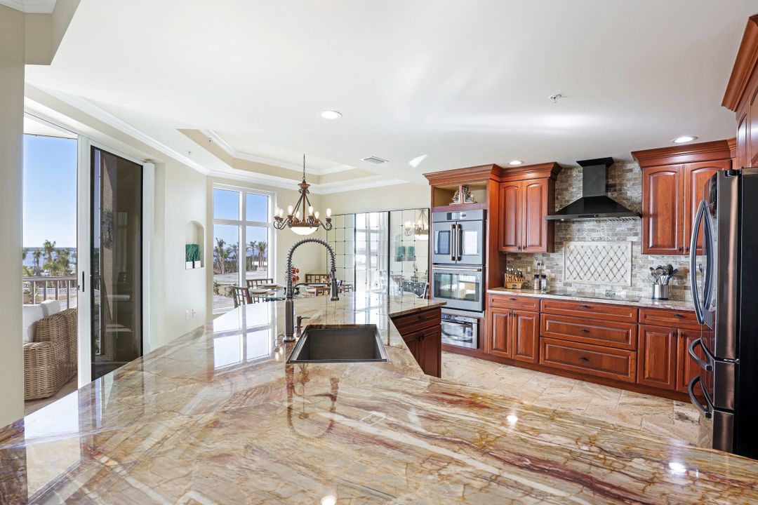 6021 Silver King Blvd #205, Cape Coral, FL 33914