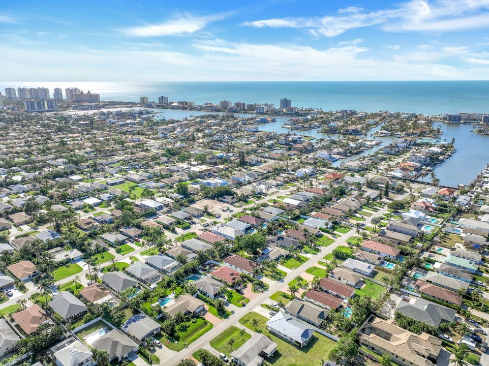 580 105th Ave N, Naples, FL 34108