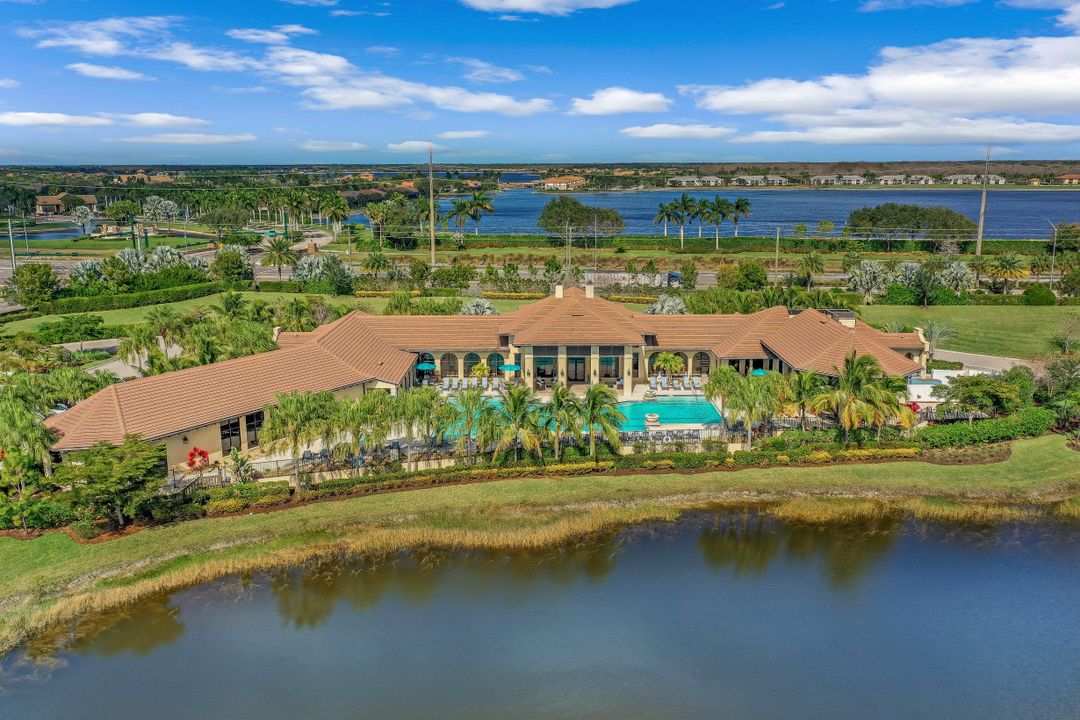 2336 Grenadine Way, Naples , FL 34120