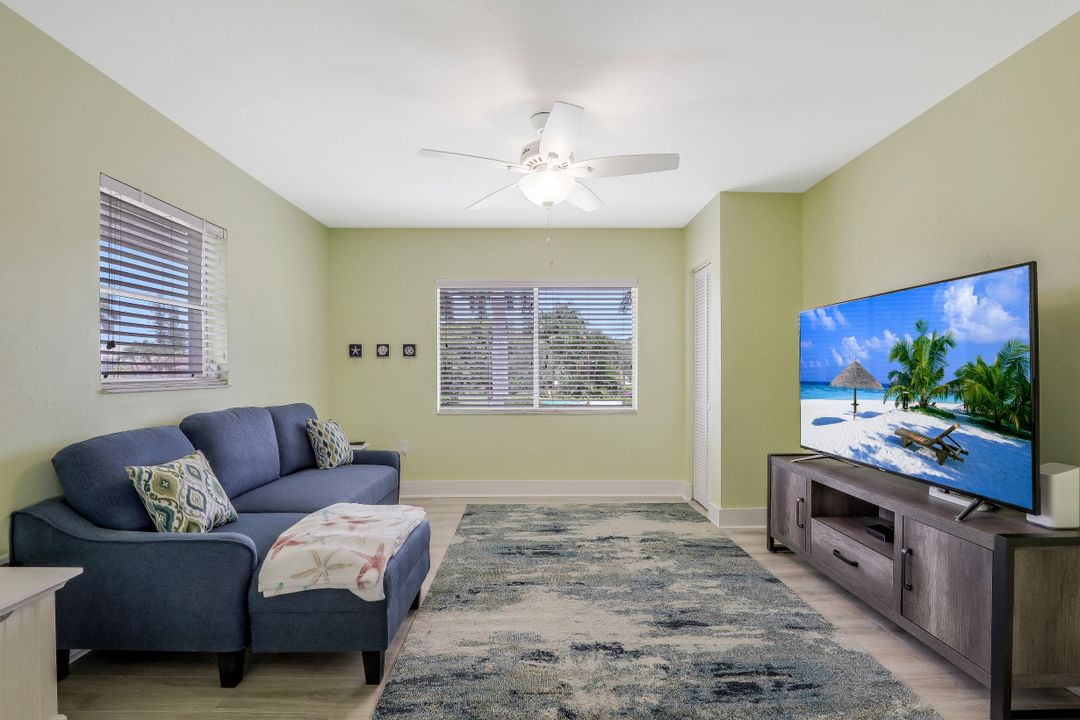 1585 Jamaica Ct, Marco Island, FL 34145