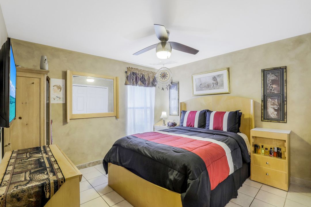 4552 Varsity Cir, Lehigh Acres, FL 33971