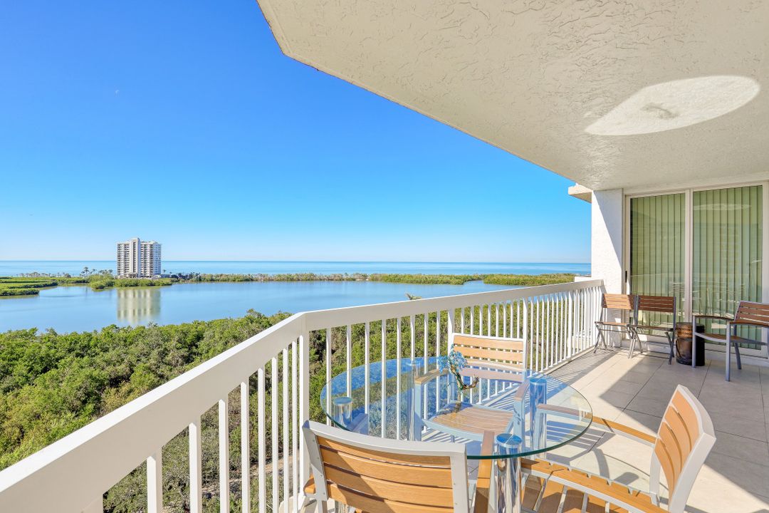 5501 Heron Point Dr #902, Naples, FL 34108