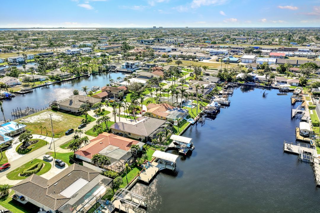 1803 SE 45th St, Cape Coral, FL 33904