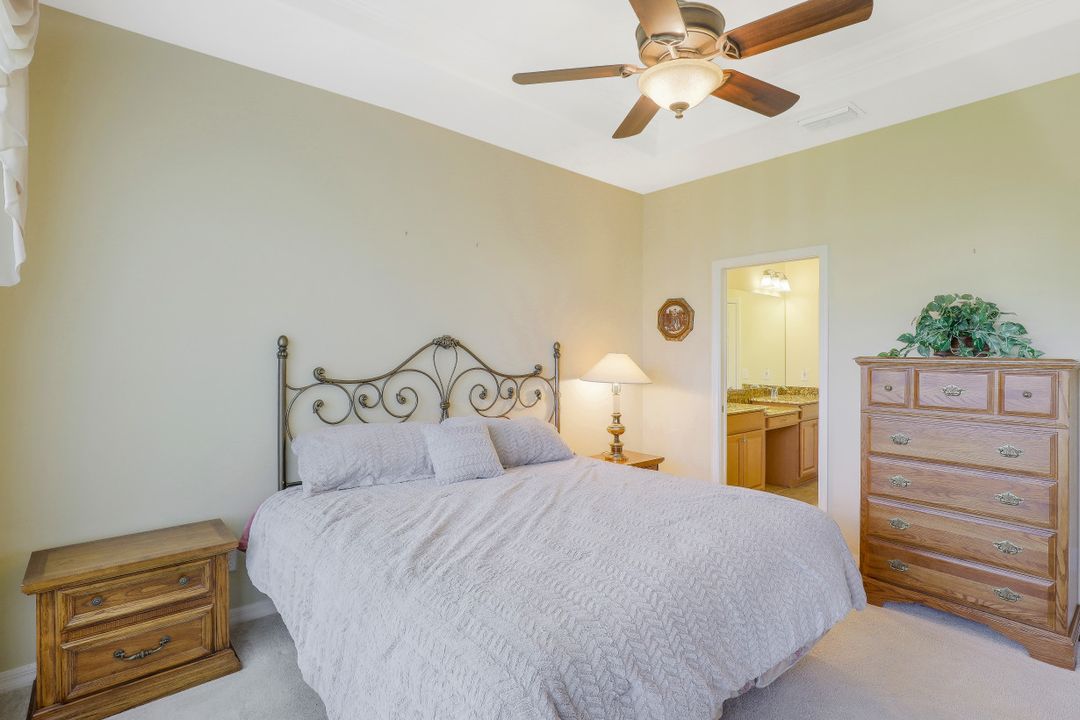 2657 Anguilla Dr, Cape Coral, FL 33991