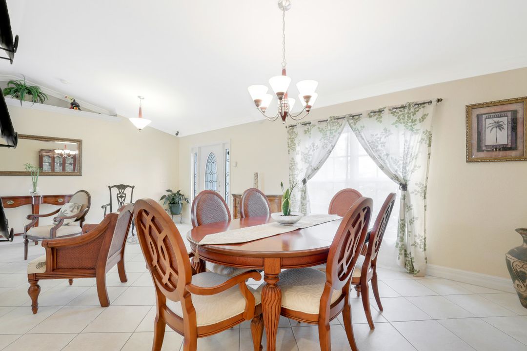 415 SE 17th St, Cape Coral, FL 33990