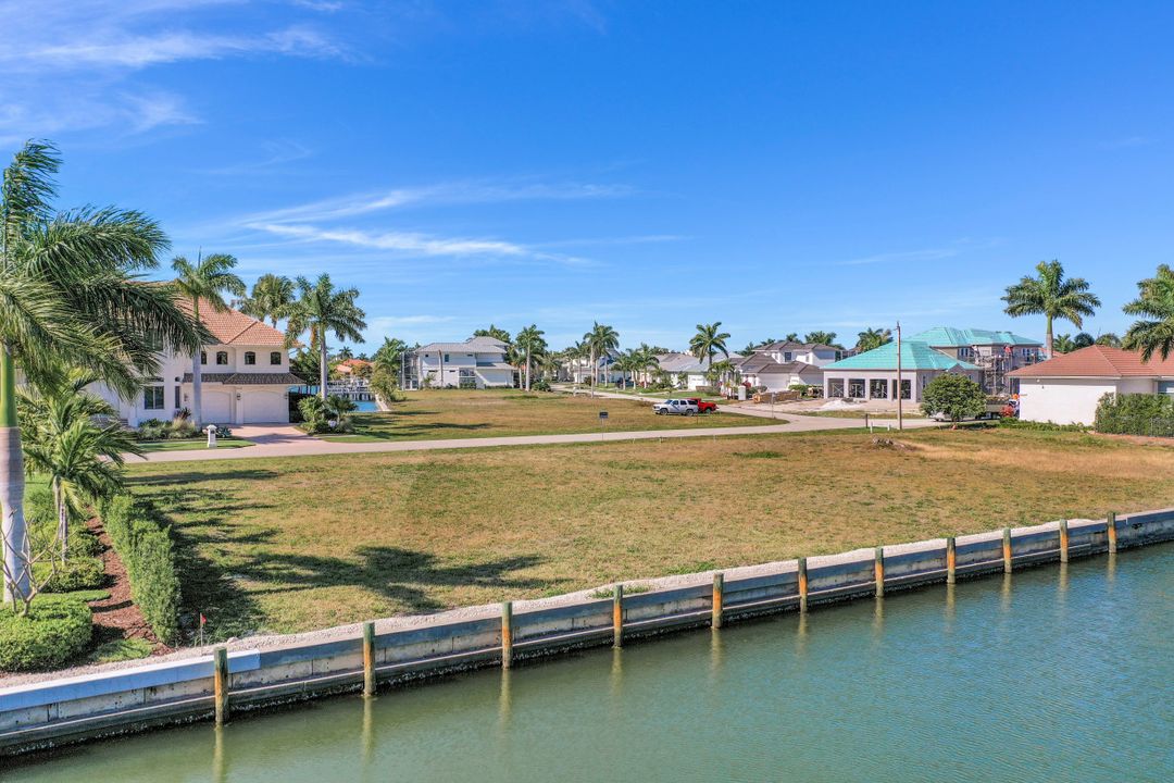 617 Crescent St, Marco Island, FL 34145
