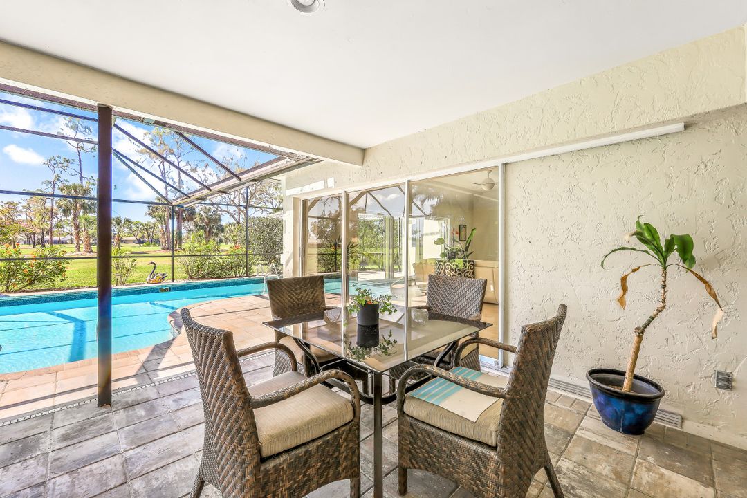 2016 Duke Dr, Naples, FL 34110