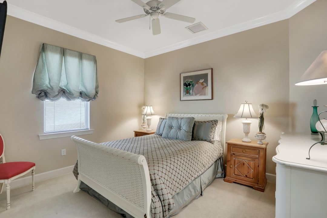 9755 Nickel Ridge Cir, Naples, FL 34120