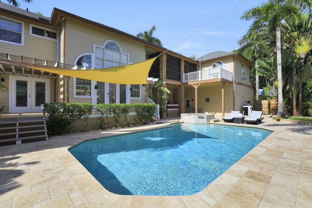 1320 Alcazar Ave, Fort Myers, FL 33901