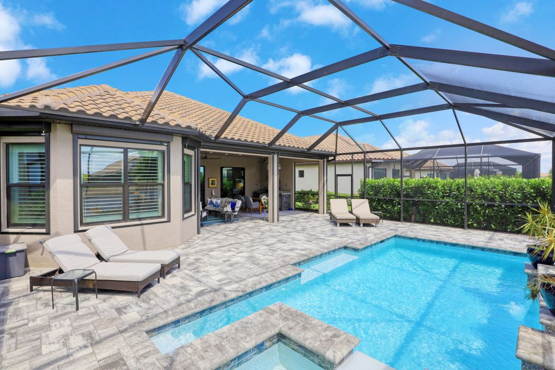 9391 Montelanico Loop, Naples, FL 34119