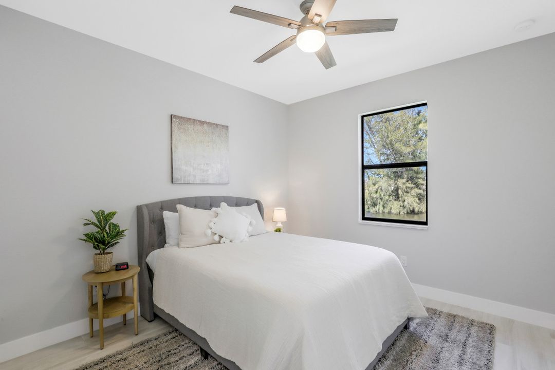 1001 SW 37th St, Cape Coral, FL 33914