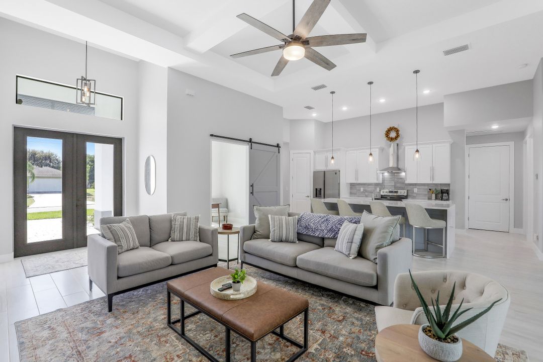 1001 SW 37th St, Cape Coral, FL 33914