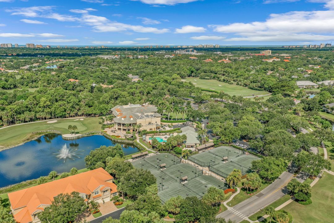 1818 Leamington Ln, Naples, FL 34109