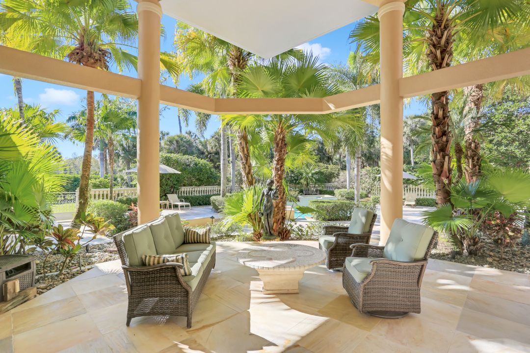 4309 Brynwood Dr, Naples, FL 34119