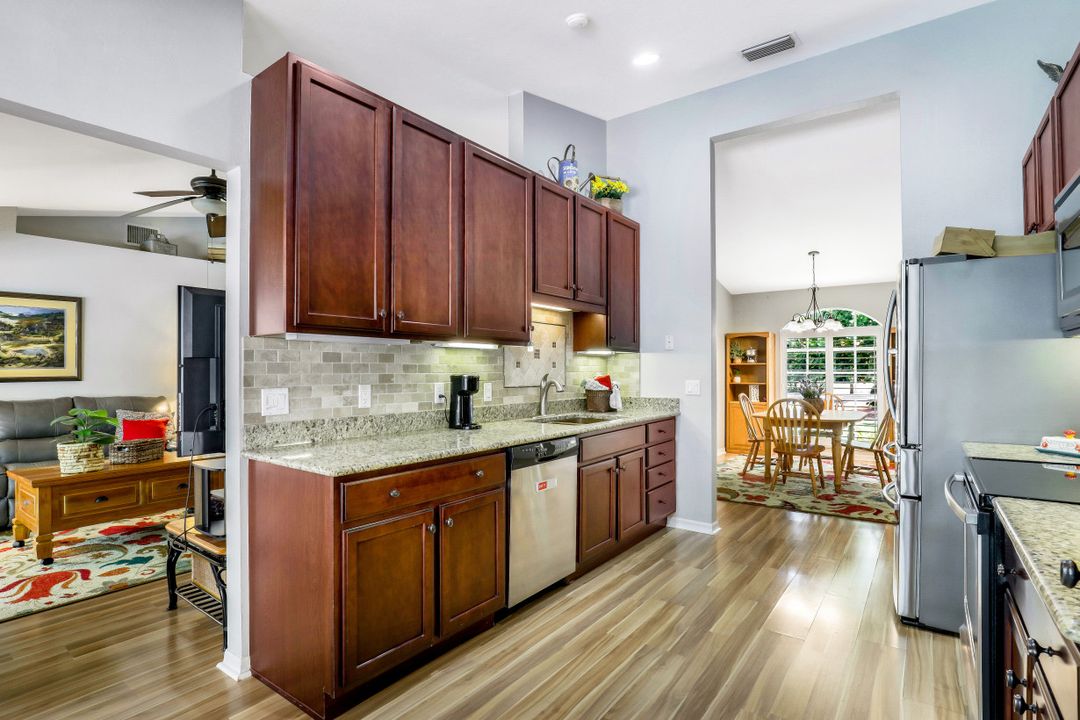 1561 Logan Ct, Naples, FL 34116