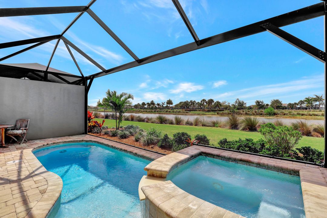 5778 Highbourne Dr, Naples, FL 34113