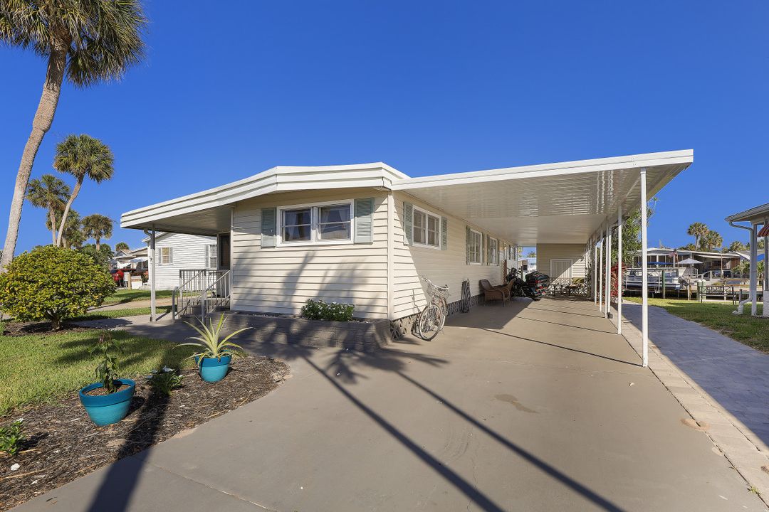 11340 Cypress Ln, Fort Myers Beach, FL 33931