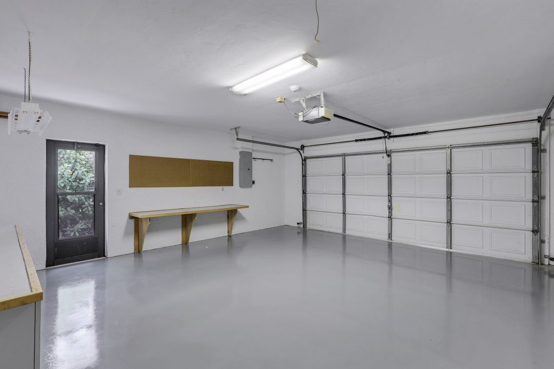 2225 Royal Ln, Naples, FL 34112