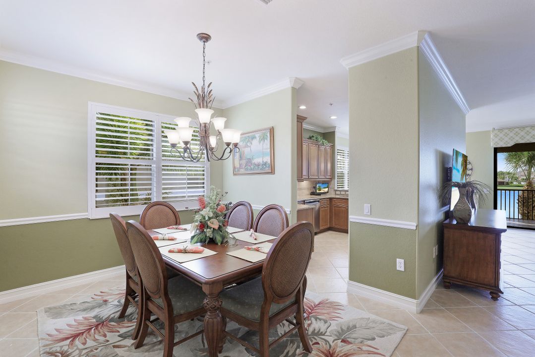 10498 Smoke House Bay Dr #201, Naples, FL 34120