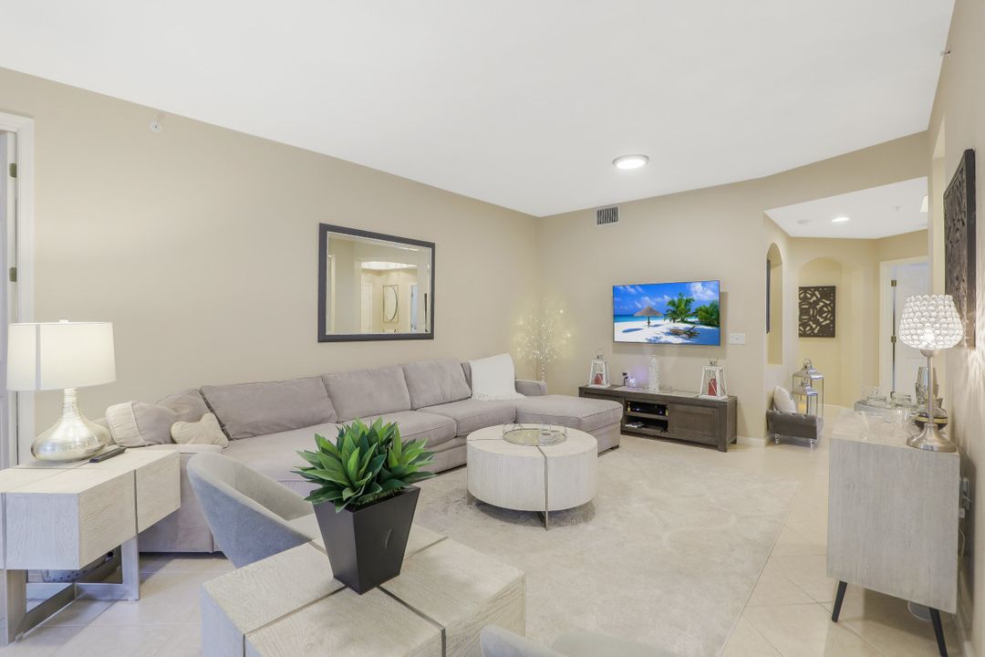 10040 Valiant Ct #101, Fort Myers, FL 33913