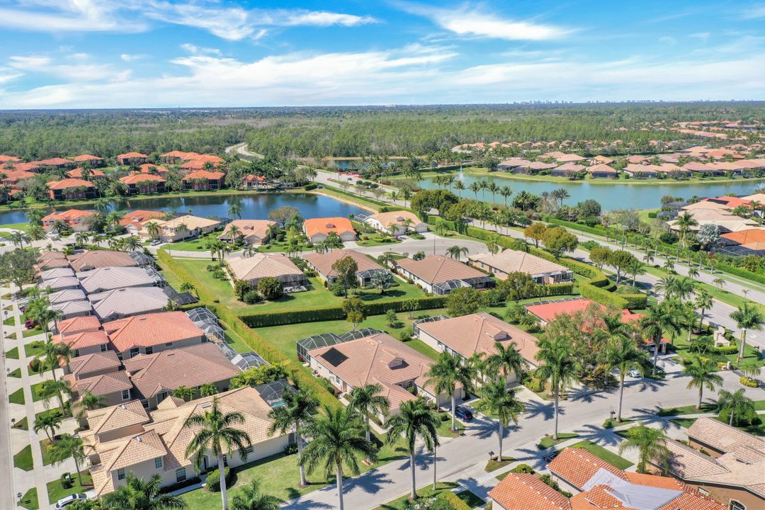 6705 Calumet Dr, Naples, FL 34113