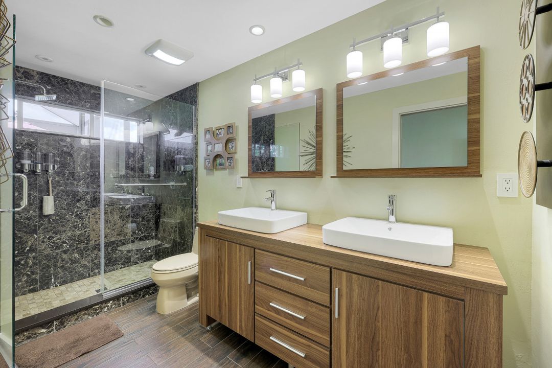 13461 Bridgeford Ave, Bonita Springs, FL 34135