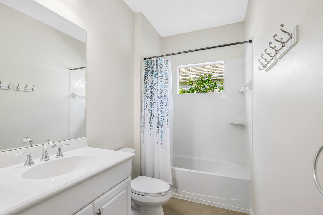 3625 Canopy Cir, Naples, FL 34120