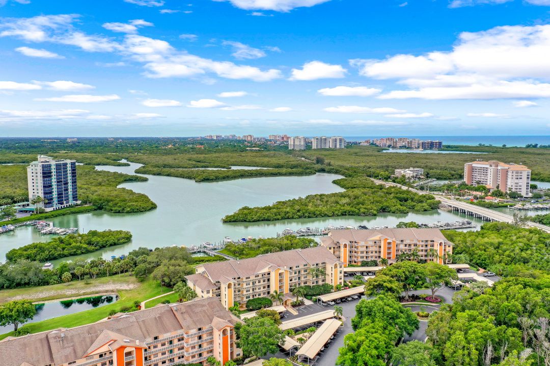 320 Horse Creek Dr #403, Naples, FL 34110