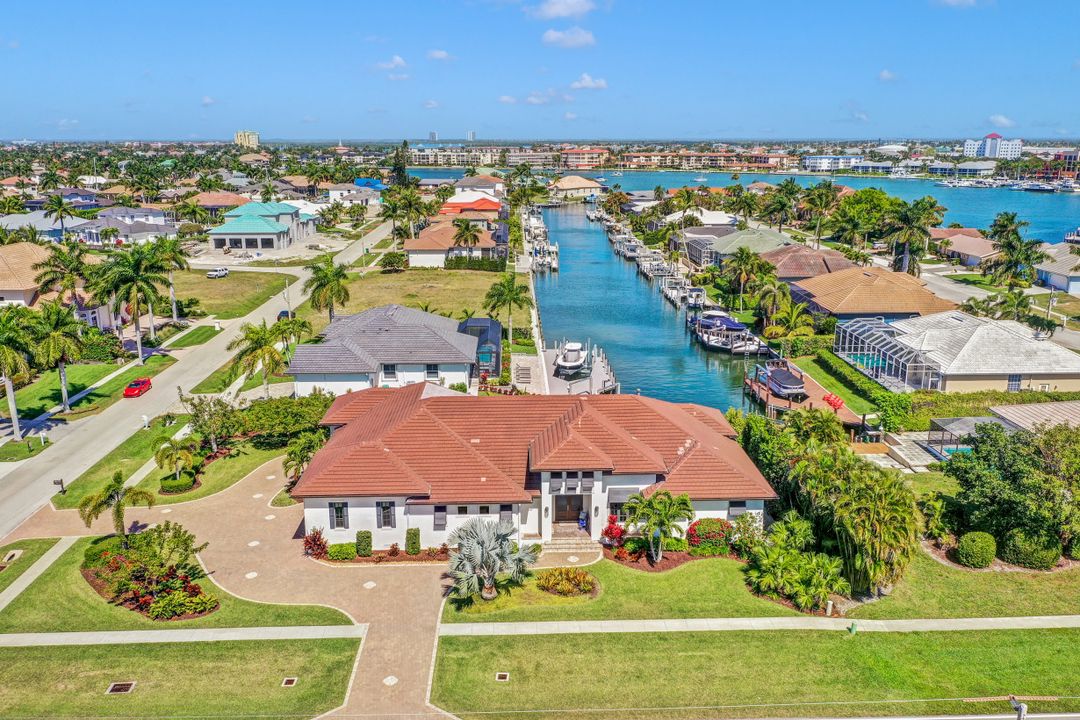 601 Crescent St, Marco Island, FL 34145