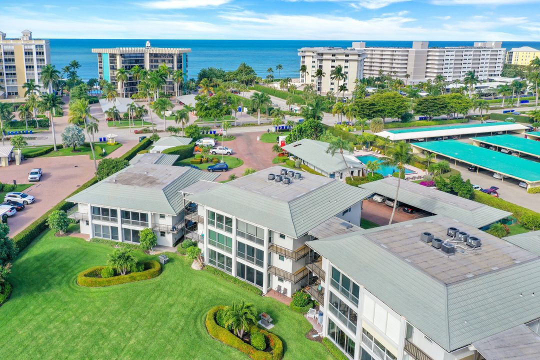 3400 Gulf Shore Blvd N #J-1, Naples, FL 34103