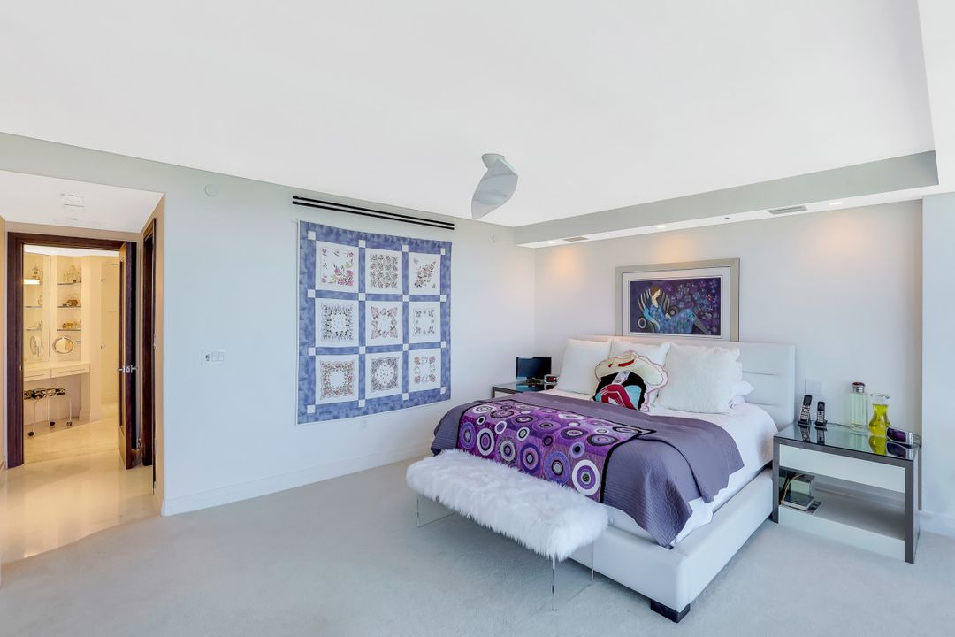 7515 Pelican Bay Blvd #21C, Naples, FL 34108