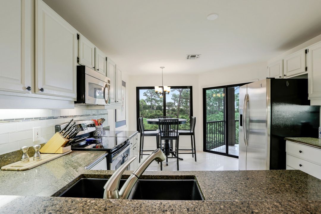 27119 Oakwood Lake Dr, Bonita Springs, FL 34134