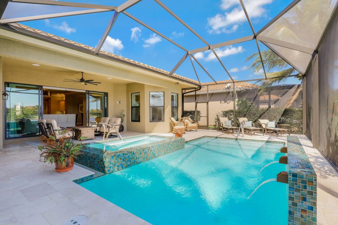 2748 Crystal Way, Naples, FL 34119