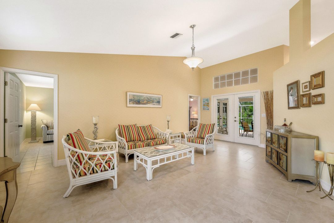 2310 SW 18th St, Cape Coral, FL 33991