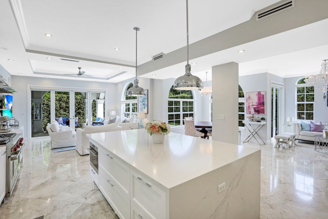 1539 Plasentia Ave, Coral Gables, FL 33134