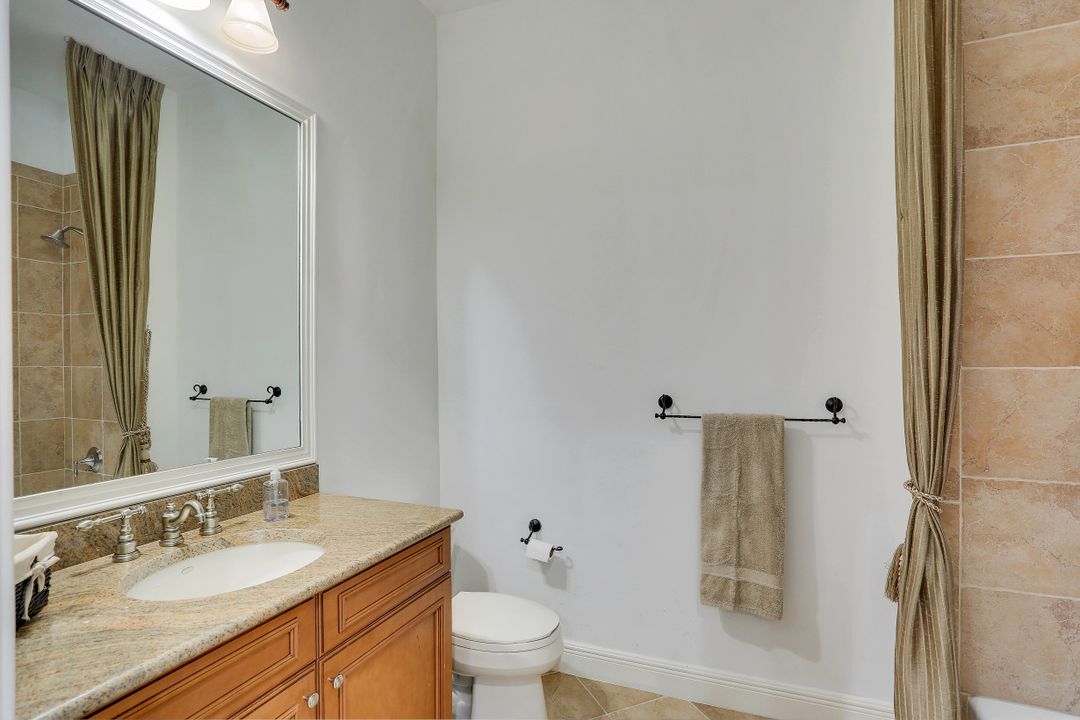 16649 Toscana Cir #806, Naples, FL 34110