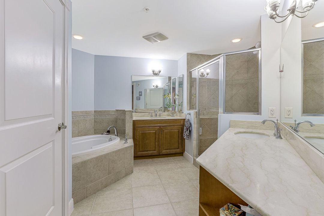 6081 Silver King Blvd #201, Cape Coral, FL 33914