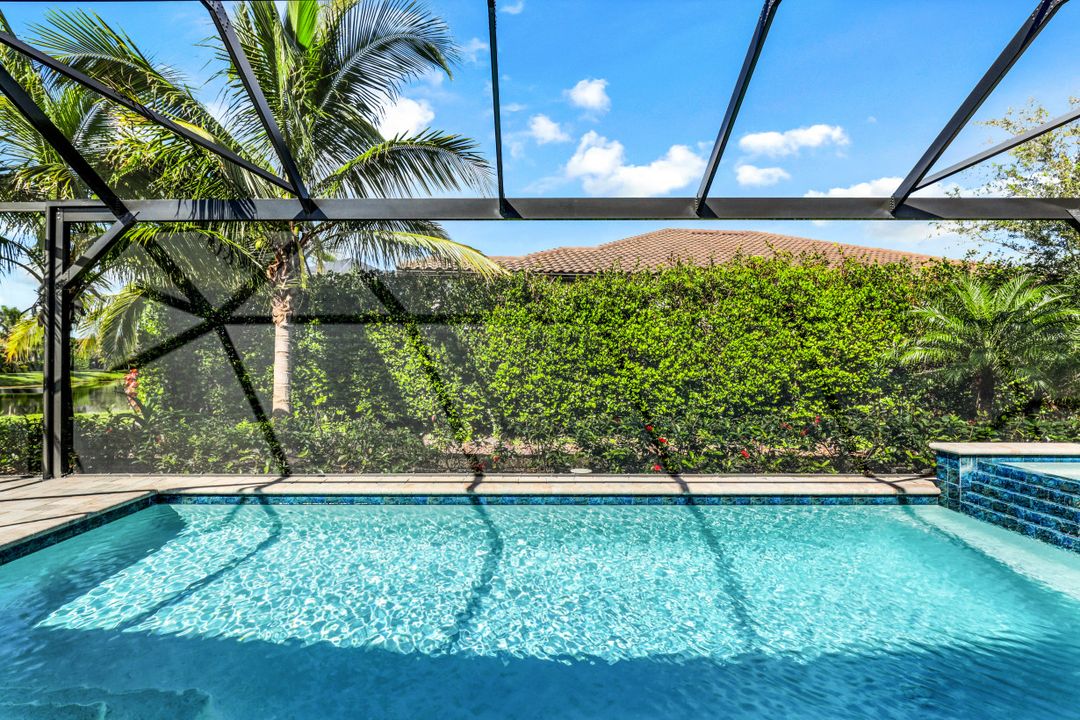 3227 Quilcene Ln, Naples, FL 34114