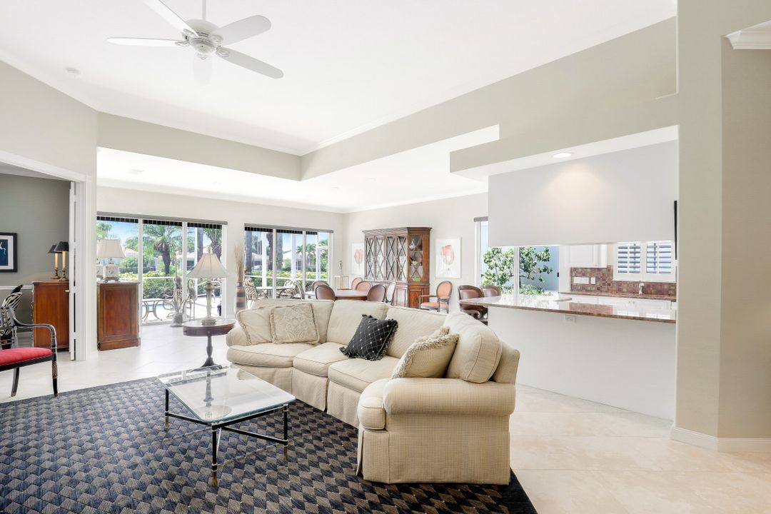 5272 Hawkesbury Way, Naples, FL 34119