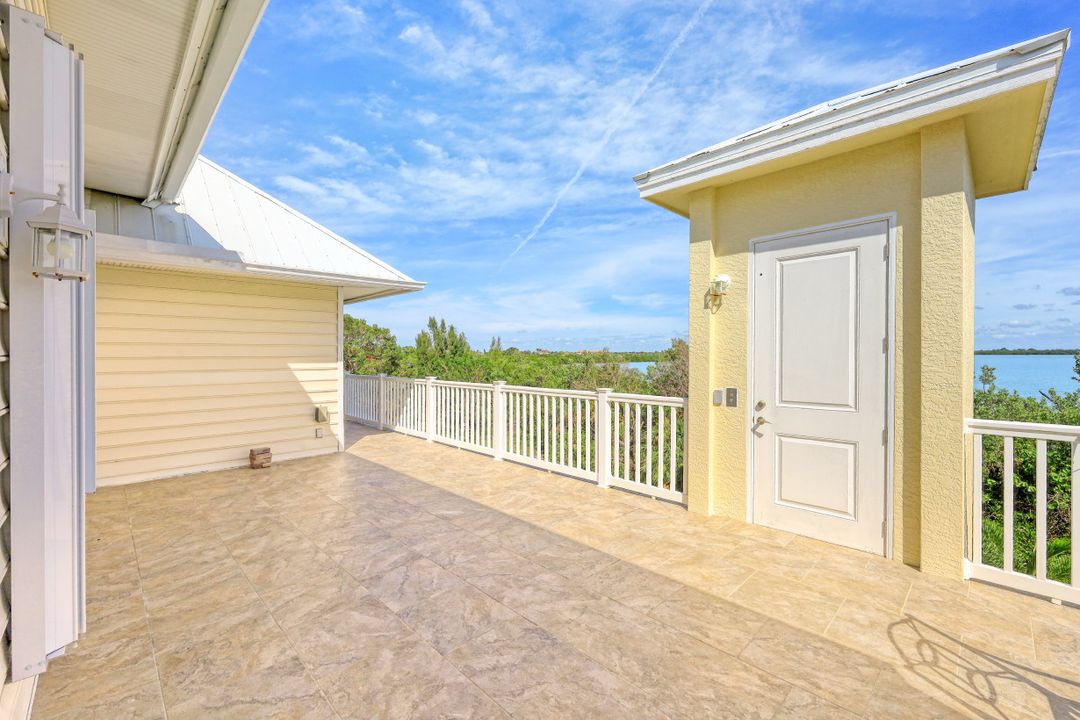 1811 Dade Ct, Marco Island, FL 34145