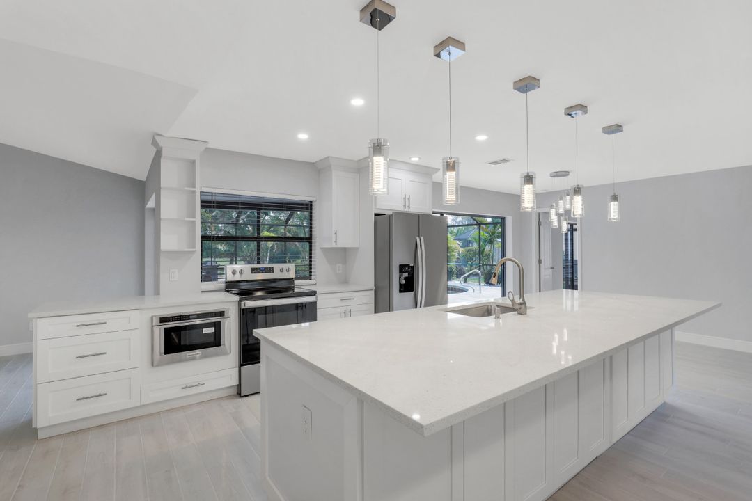 10300 Wild Turkey Ave, Bonita Springs, FL 34135