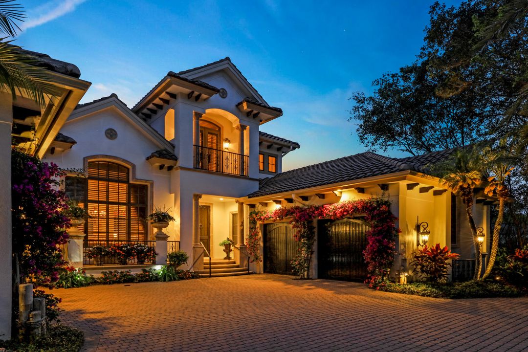 510 Anchor Rode Dr, Naples, FL 34103