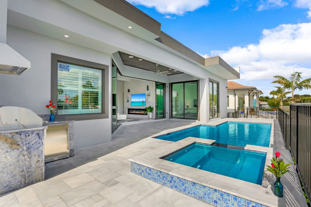 5305 Bayshore Ave, Cape Coral, FL 33904