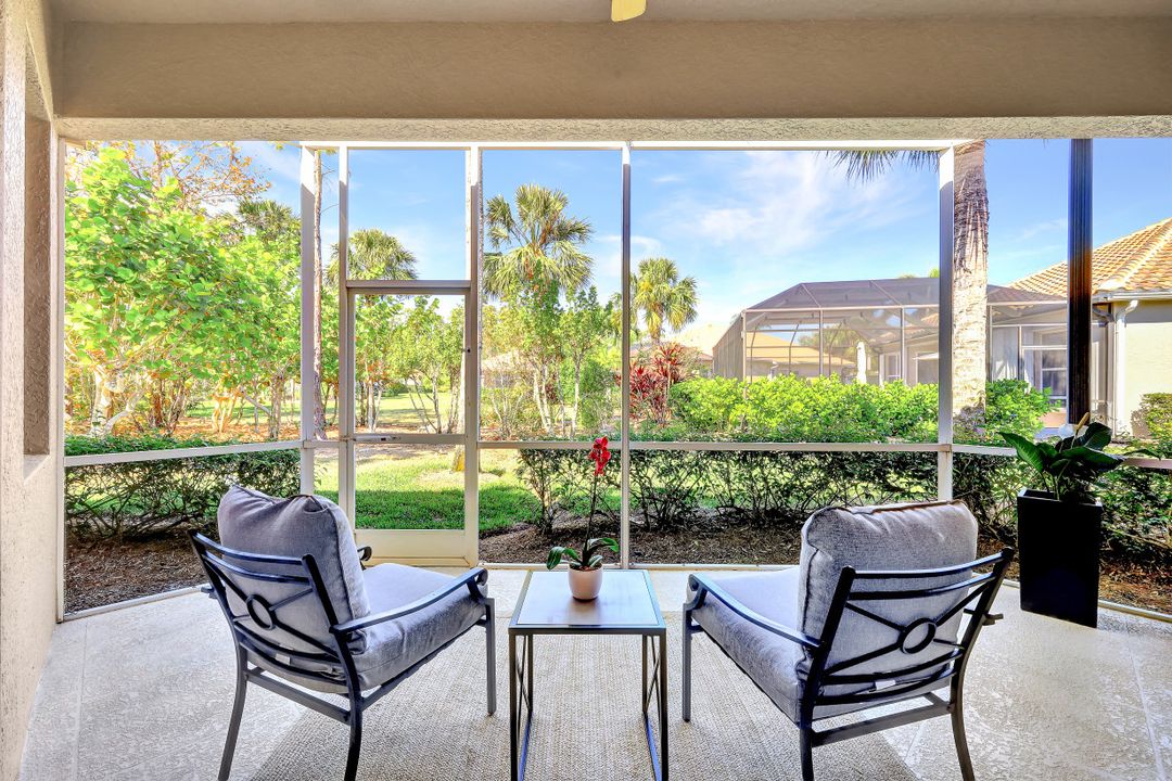 6104 Highwood Park Ln, Naples, FL 34110