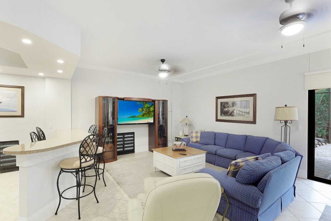 500 Spinnaker Dr, Marco Island, FL 34145