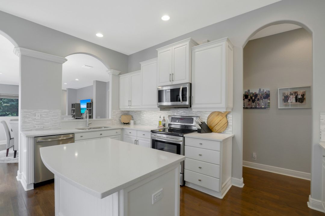 20441 Rookery Dr, Estero, FL 33928