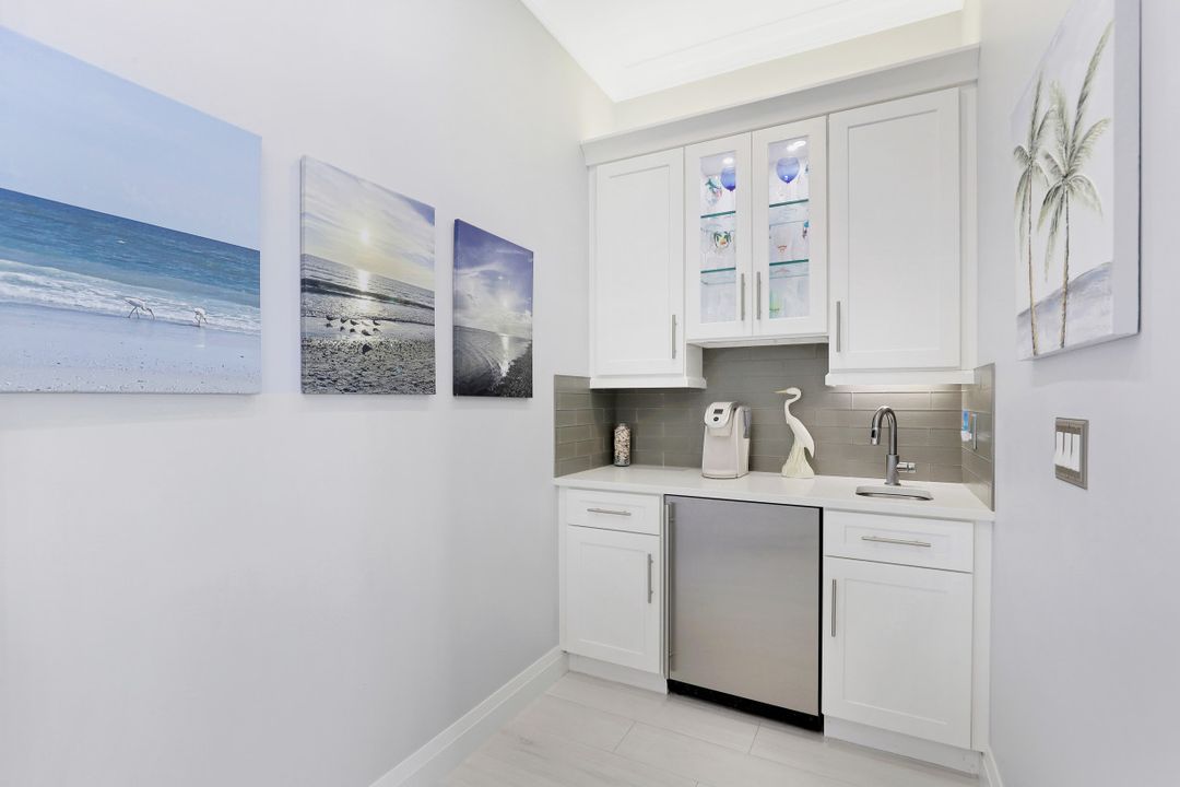 140 Seaview Ct #103N, Marco Island, FL 34145