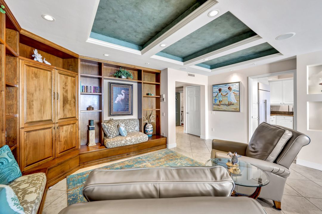 8960 Bay Colony Dr #1202, Naples, FL 34108