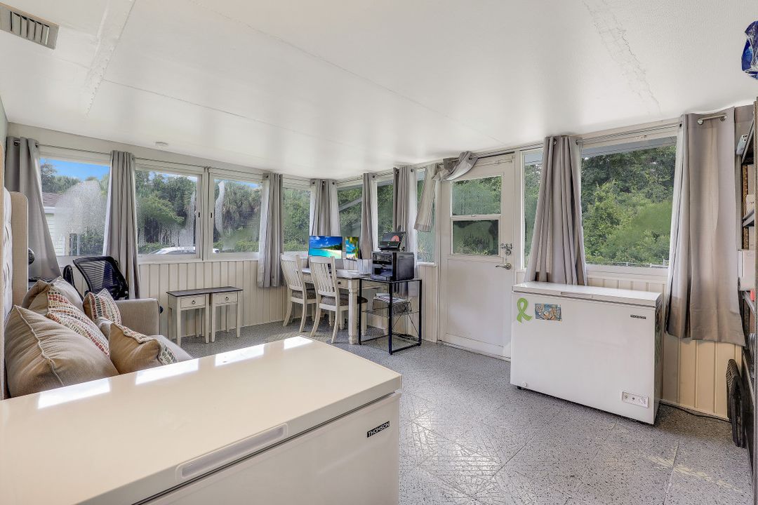 3660 20th Ave SE, Naples, FL 34117